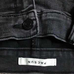 Black PacSun skinny jeans